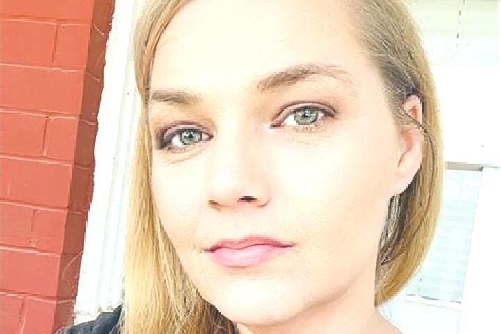 Elizabeth, 36 — Escort in Cotton Valley, United States