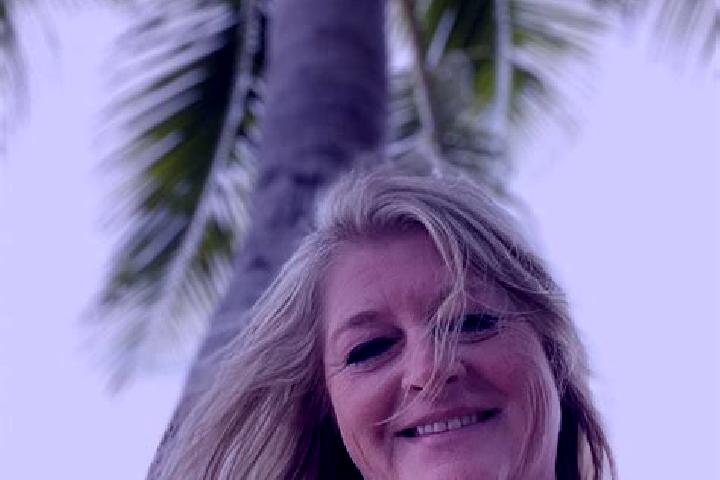 Elizabeth, 36 — Escort in Entiat, United States