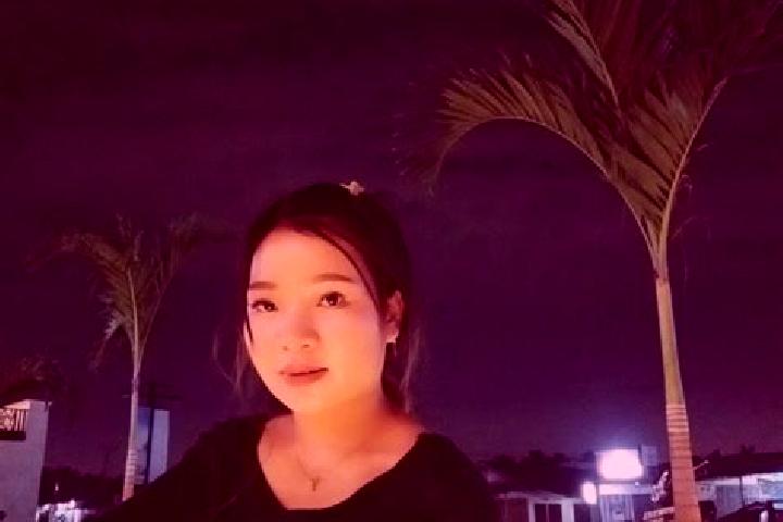 Elizabeth, 36 — Escort in Lohayong, Indonesia