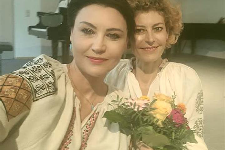 Elizabeth, 36 — Escort in Lupsanu, Romania