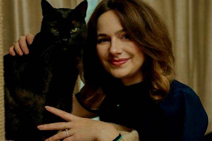 Elizabeth, 36 — Escort in Roata Mica, Romania