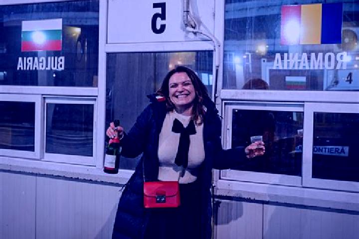 Elizabeth, 36 — Escort in Zegujani, Romania