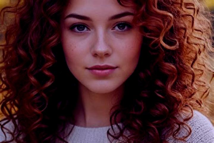 Elizabeth, 37, a auburn blue-eyed slavic companion based in Lequio Tanaro. Offering OWO, Overnight. Available for incall and outcall, day and evening dates.