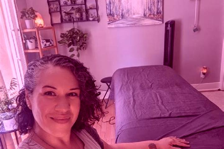 Elizabeth, 37, a brunette green-eyed ebony companion based in Saint-Joseph-de-Beauce. Offering GFE, Domination, Prostate Massage. Available for incall and ou...