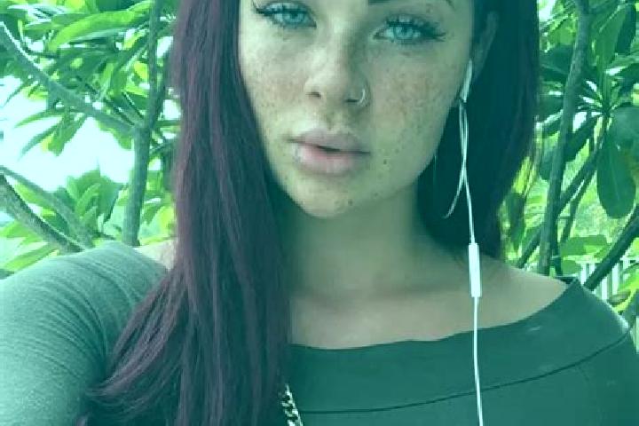 Elizabeth, 37, a red green-eyed mixed companion based in Sao Martinho da Serra. Offering Travel Companion, Dinner Date, GFE, Domination. Available for incall...