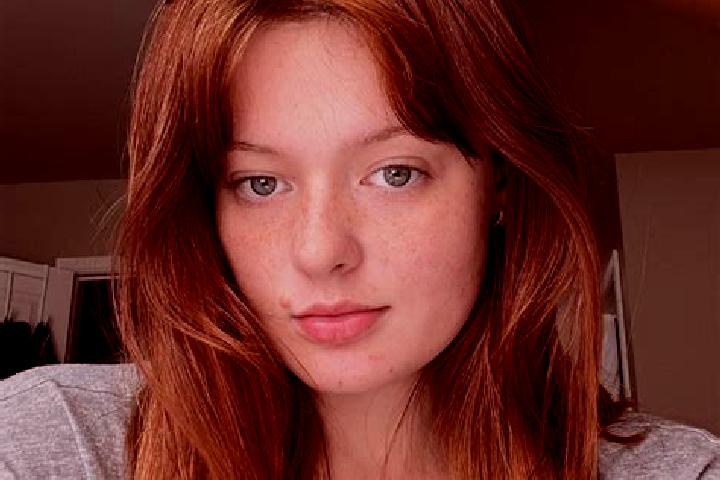 Elizabeth, 37, a red grey-eyed mixed companion based in Targusor. Offering Tantra, Domination, OWO, Couples. Available for incall and outcall, overnight book...