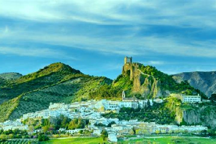 Elizabeth, 37 — Escort in Bodonal de la Sierra, Spain