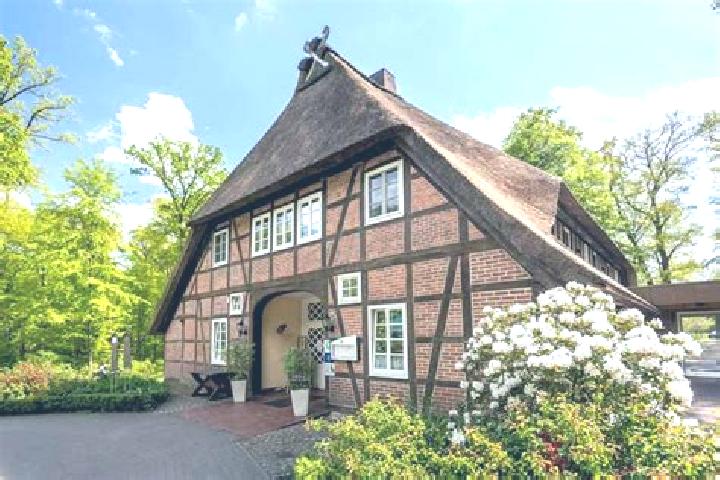 Elizabeth, 37 — Escort in Heiligenthal, Germany