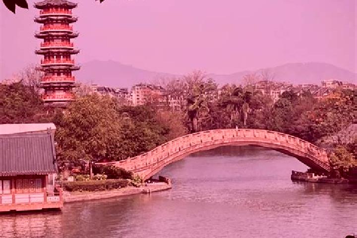 Elizabeth, 37 — Escort in Mulong, China