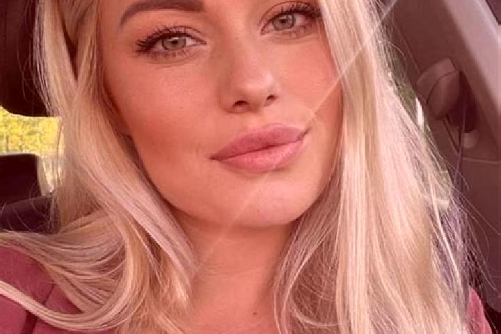 Elizabeth, 38, a blonde hazel-eyed caribbean companion based in Chateau-d Oex. Offering Dinner Date, Party Girl, Domination. Available for incall and outcall...