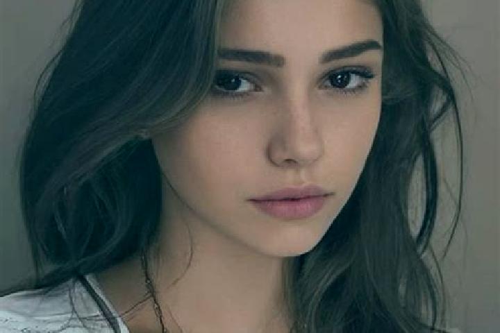 Elizabeth, 38, a chestnut grey-eyed slavic companion based in Llanwinio. Offering Roleplay, Couples, Dinner Date. Available for incall and outcall, day and e...