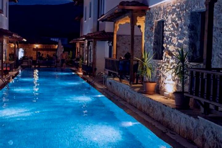 Elizabeth, 38 — Escort in Akpinar, Turkey