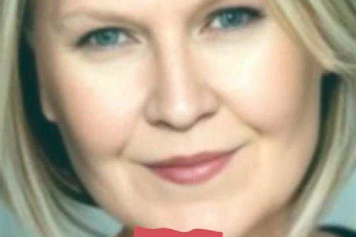 Elizabeth, 38 — Escort in Diosgyor, Hungary