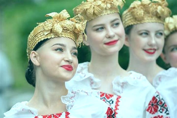 Elizabeth, 38 — Escort in Kobryn, Belarus