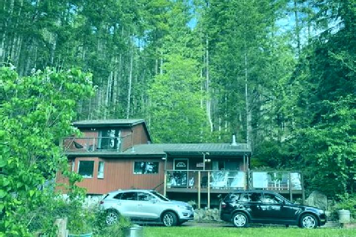 Elizabeth, 38 — Escort in Madeira Park, Canada