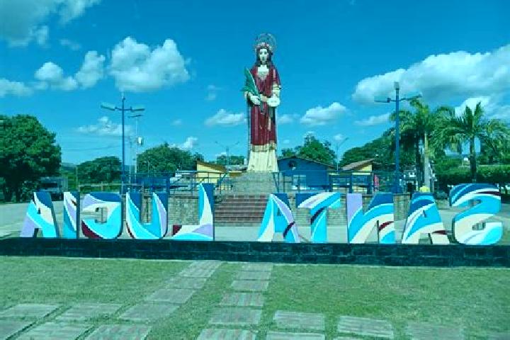 Elizabeth, 38 — Escort in Santa Lucia, Venezuela