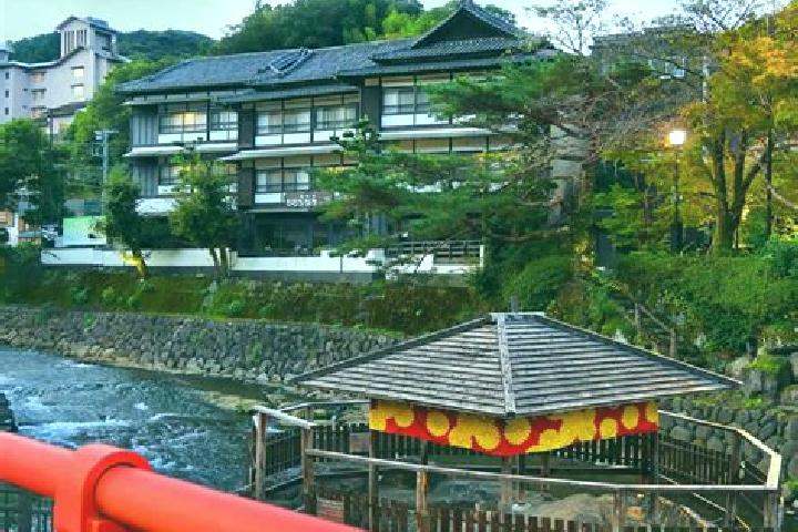 Elizabeth, 38 — Escort in Shuzenji, Japan