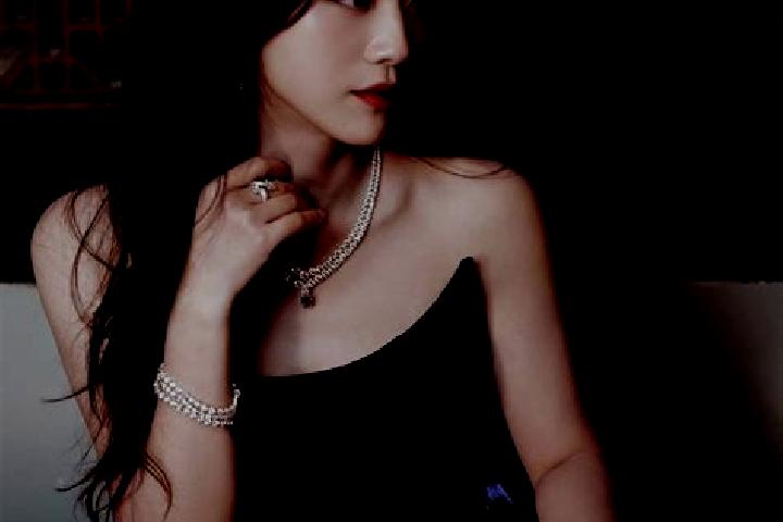 Elizabeth, 38 — Escort in Tangwei, China