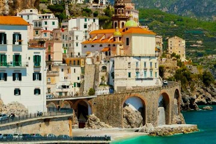 Elizabeth, 38 — Escort in Tardiano, Italy
