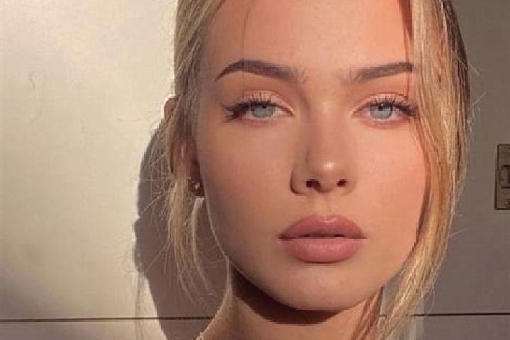 Elizabeth, 39, a blonde brown-eyed european companion based in Castro. Offering Duos, 69, Girlfriend Experience, Deep French Kissing. Available for incall an...