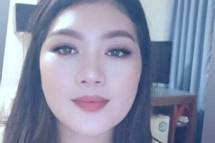 Elizabeth, 39, a brunette grey-eyed asian companion based in Ayusan Uno. Offering Dinner Date, Domination, Duos, Party Girl. Available for incall and outcall...