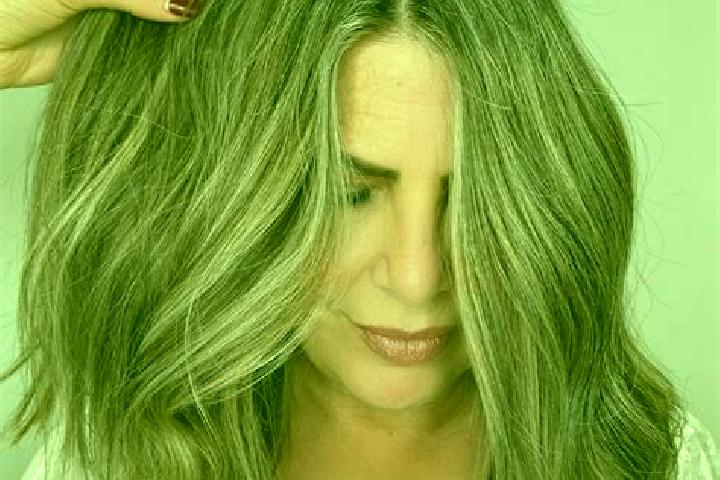 Elizabeth, 39, a dark blonde grey-eyed latina companion based in Arpasu de Jos. Offering Fetish, Striptease, Tantra. Available for incall and outcall, day an...