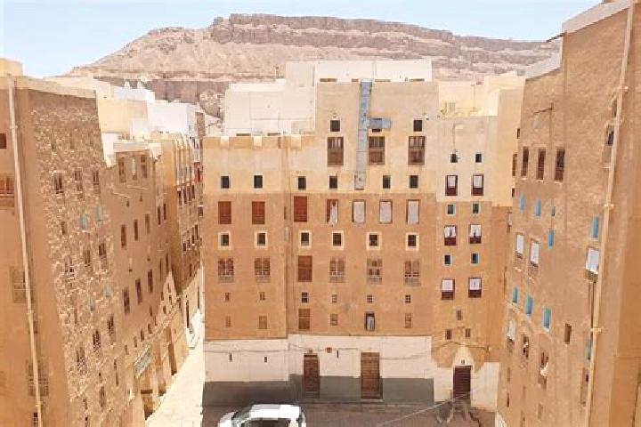 Elizabeth, 39 — Escort in Al Maslub, Yemen