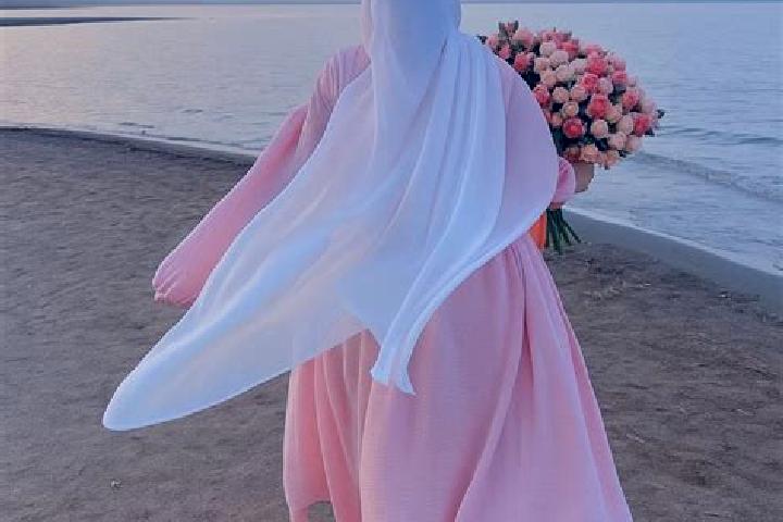 Elizabeth, 39 — Escort in Shahr-e Sadra, Iran