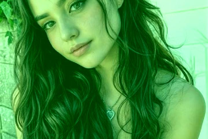Ella, 20, a auburn hazel-eyed latina companion based in Zapatero. Offering CIM, BDSM, Party Girl, Deep French Kissing. Available for incall and outcall, over...
