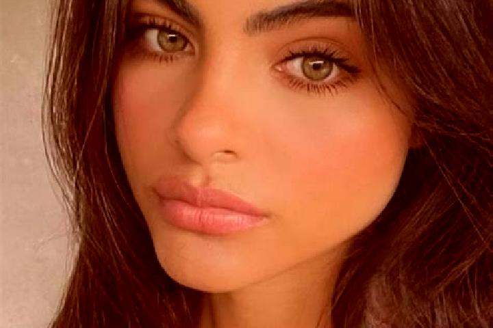Ella, 20, a black hazel-eyed mixed companion based in Nunomoral. Offering Couples, Party Girl, Domination. Available for incall and outcall, overnight bookin...