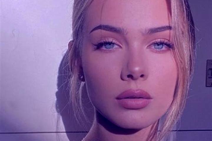 Ella, 20, a blonde dark-eyed european companion based in Altos del Rosario. Offering 69, A-Level, CIM. Available for incall and outcall, day and evening dates.