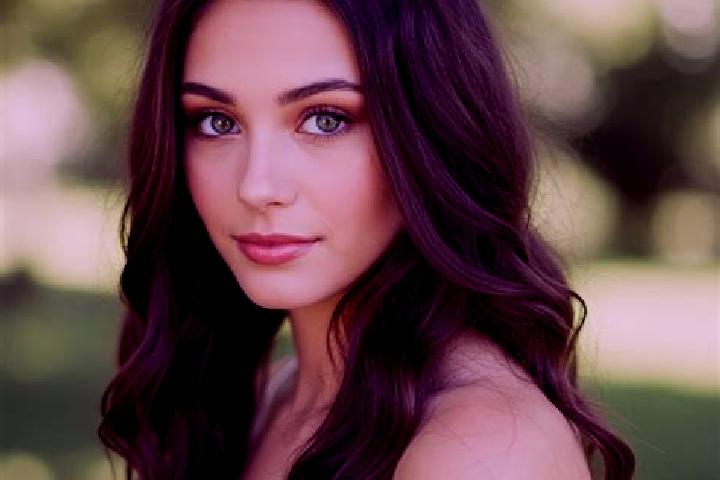 Ella, 20, a brunette hazel-eyed caribbean companion based in Humniska. Offering CIM, Massage, Striptease. Available for incall and outcall, overnight booking...