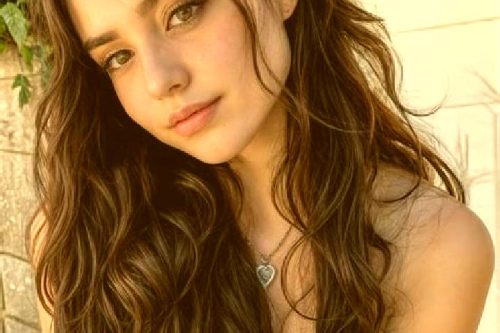 Ella, 20, a chestnut hazel-eyed latina companion based in Rucheng. Offering 69, OWO, Dinner Date, CIM, Roleplay. Available for incall and outcall, overnight ...