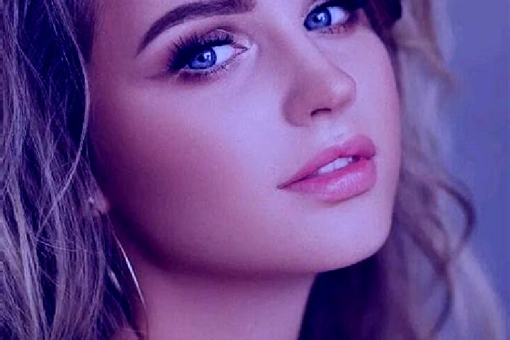 Ella, 20, a dark blonde blue-eyed caribbean companion based in Hani i Elezit. Offering OWO, Striptease, Party Girl, Prostate Massage. Available for incall an...