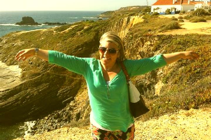 Ella, 20 — Escort in Almograve, Portugal