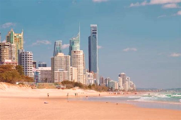 Ella, 20 — Escort in Broadbeach, Australia