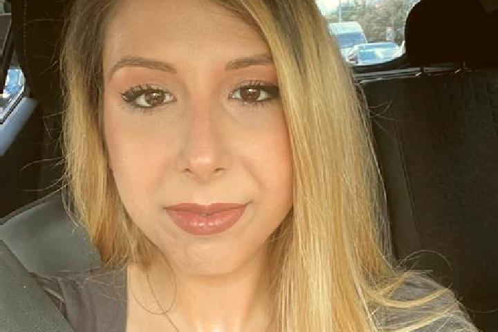 Ella, 20 — Escort in Iancu Jianu, Romania