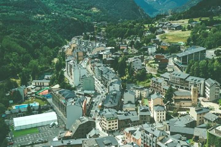Ella, 20 — Escort in la Massana, Andorra