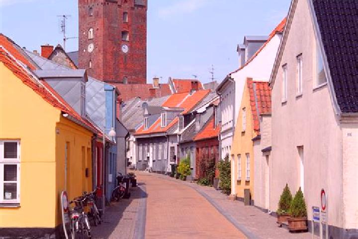 Ella, 20 — Escort in Nakskov, Denmark