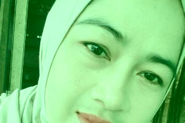 Ella, 20 — Escort in Rancakole, Indonesia