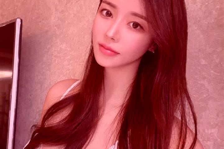 Ella, 20 — Escort in Sancarli, Turkey
