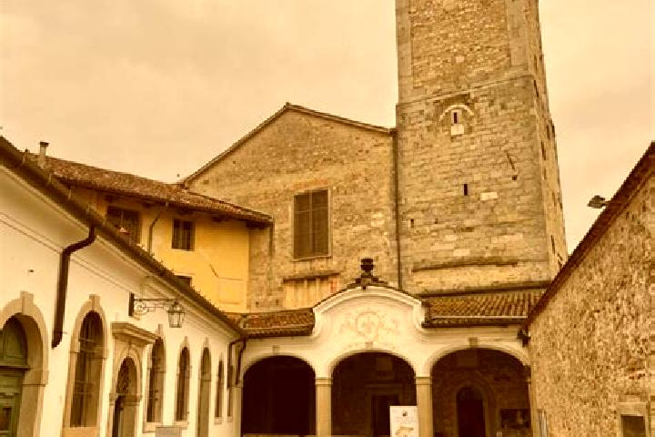 Ella, 20 — Escort in Santa Maria in Valle, Italy
