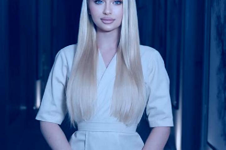 Ella, 21, a auburn blue-eyed caribbean companion based in Wanshun. Offering OWO, Roleplay, Tantra, Erotic Massage. Available for incall and outcall, overnigh...