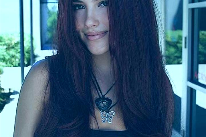 Ella, 21, a auburn dark-eyed latina companion based in Calusco d Adda. Offering Duos, Domination, 69, CIM, GFE. Available for incall and outcall, day and eve...