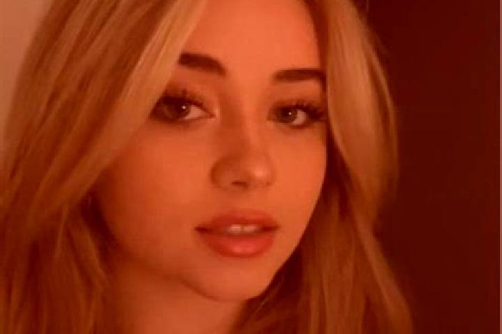 Ella, 21, a blonde hazel-eyed middle eastern companion based in Muntanyola. Offering A-Level, Duos, OWO. Available for incall and outcall, overnight bookings...