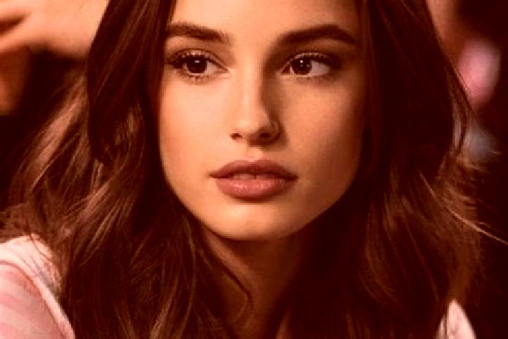 Ella, 21, a brunette brown-eyed caribbean companion based in Guaca Arriba. Offering Massage, Party Girl, Striptease, Domination. Available for incall and out...