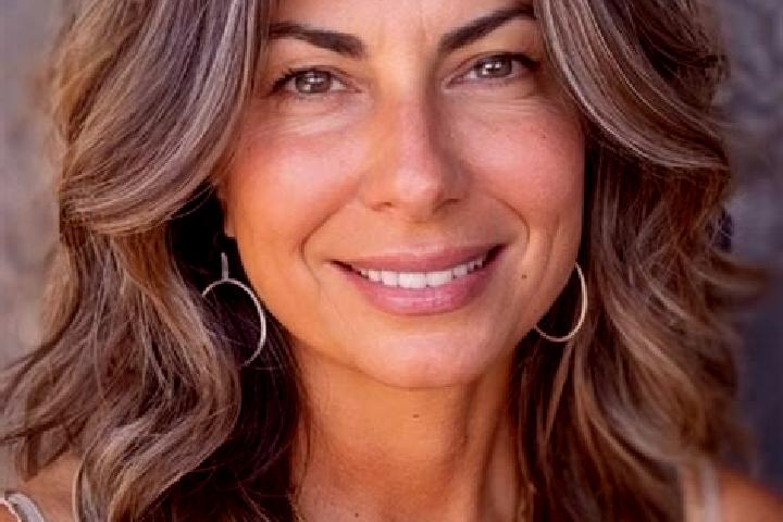 Ella, 21, a brunette grey-eyed latina companion based in Tugare. Offering Dinner Date, Tantra, Prostate Massage, Travel Companion, GFE. Available for incall ...