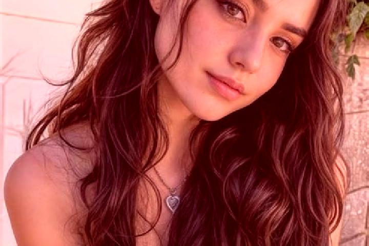 Ella, 21, a brunette hazel-eyed middle eastern companion based in Sao Miguel. Offering Travel Companion, Striptease, A-Level, BDSM. Available for incall and ...