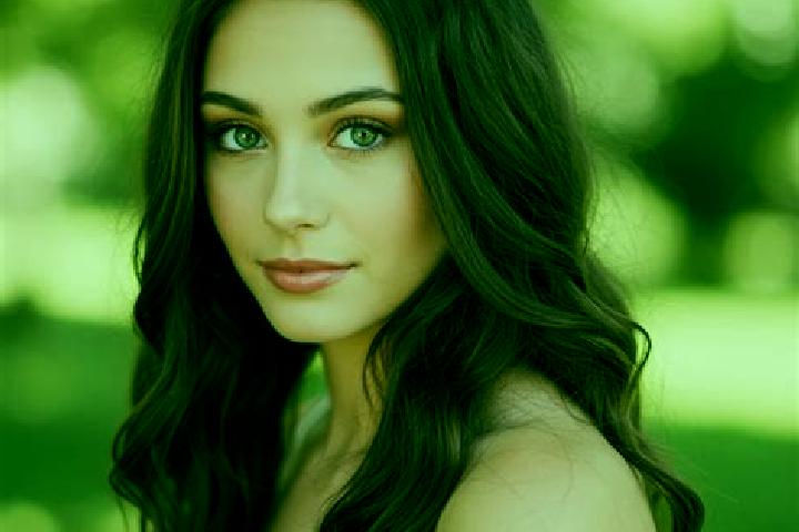 Ella, 21, a brunette hazel-eyed slavic companion based in Bandilan Krajan. Offering Roleplay, A-Level, Striptease, Erotic Massage. Available for incall and o...