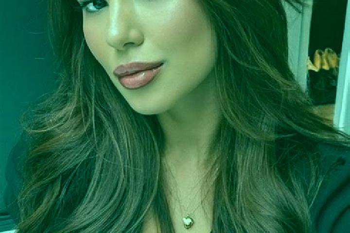 Ella, 21, a chestnut dark-eyed latina companion based in Monteiasi. Offering Dinner Date, Prostate Massage, A-Level. Available for incall and outcall, overni...